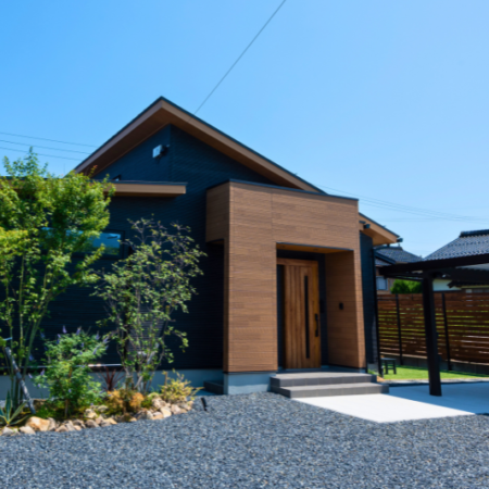 【建築士が教える】夏の暑さ対策の新常識。エアコンに頼る前に知りたい「涼しい家」の作り方 【建築士が教える】夏の暑さ対策の新常識。エアコンに頼る前に知りたい「涼しい家」の作り方